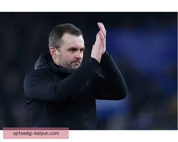 拉尔夫·哈森许特尔执教英超球队近期表现稳健